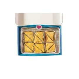 Bakluva 16-Piece Baklava Pastry Dessert Gift Box - (16) Large 2.3 oz (66 gram) Pieces - Perfect for Gifts, Parties, and More