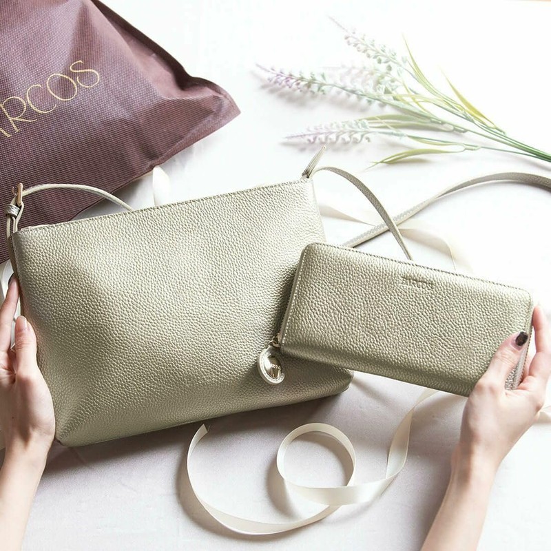 Barcos Women's Felicer R Pochette Set, One Size, Gold