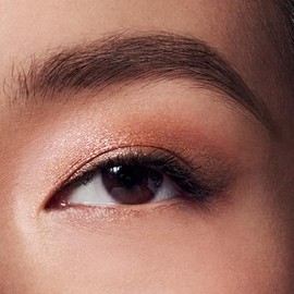 Estée Lauder The Essential Eyeshadow Quad Long-Lasting Palette – Sombras que se aplican y difuminan con facilidad. Resistentes al asentamiento y al di