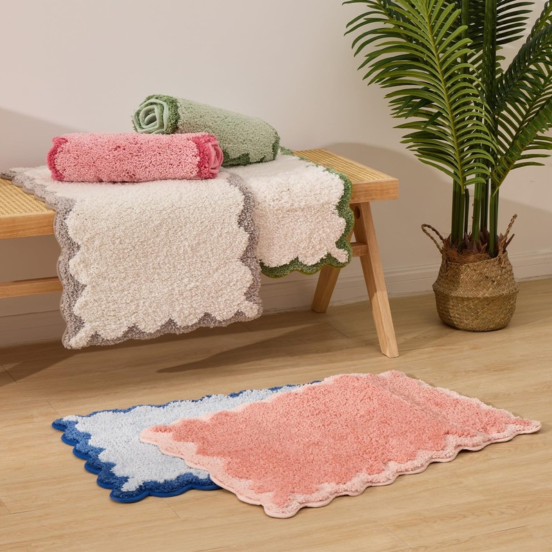 ORTIGIA Cute Scalloped Bathroom Rugs Non Slip Washable, Quick Dry