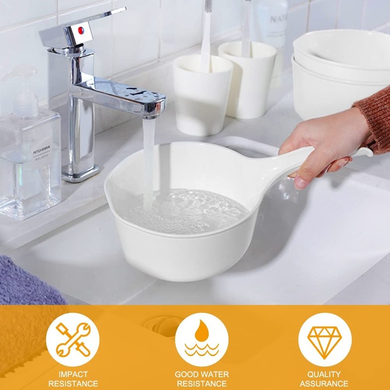 PAMISO Plastic Water Scoop for Bath, 1.5 Liter Shower Ladle