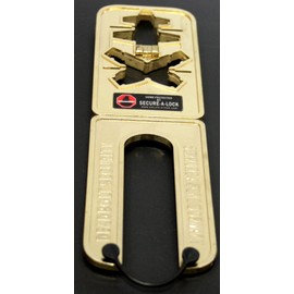 Dead Bolt Lock Restrictor. Prevents deadbolt from Being Opened from Outside of The Door.ES un restrictor de bloqueo compacto diseñado para evitar que se abra un cerrojo.