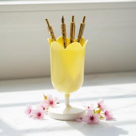 Jizlan Tulip Pen Holder for Desk, Plastic Stationery Organizer, Cute Desktop Decoration, Office School Supplies (Yellow)