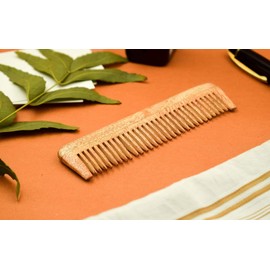 Generic International Shop PureTress Handcrafted Neem Wood Comb - Non-Static and Eco-Friendly Fine Tooth Comb for Men and Women - Soothing Scalp and Hair Health - 7 Inches