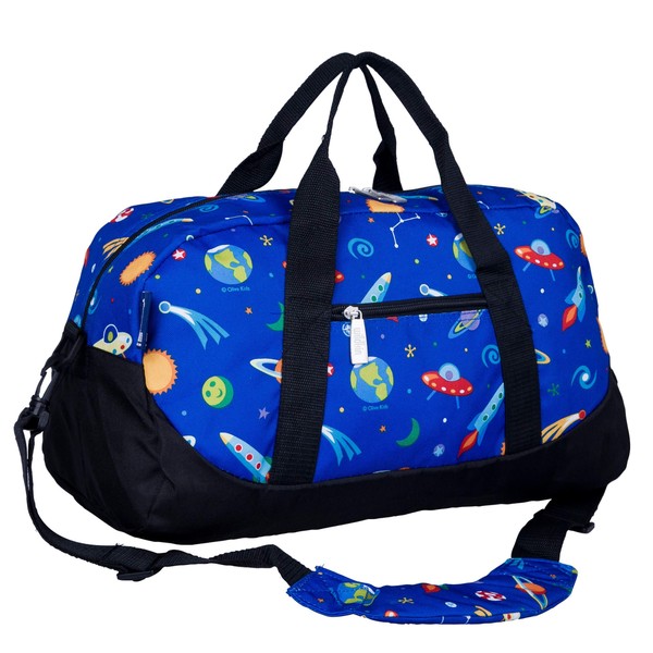 Wildkin Kids Overnighter Duffel Bags for Boys & Girls, Perfect for Sleepovers and Travel Duffel Bag for Kids, Carry-On Size & Ideal for School Practice or Overnight Travel Bag (Out of this World)