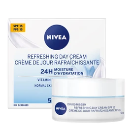 NIVEA Refreshing Day Cream with SPF 15, 24H Moisture for Normal Skin, 50ml | Day Cream with SPF 15