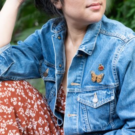 Cute Ladybug Enamel Pin – Red Ladybug Lapel Pin for Jackets – Small Nature-Themed Brooch – Collectible Insect Jewelry – Unique Ladybug Gifts for Women