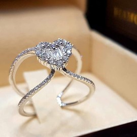 925 Sterling Silver Shiny Full Diamond Ring Classic Heart-Shaped Cubic Zirconia Rings CZ Diamond Ring Eternity Fashion Band Ring for Women (US Code 8)