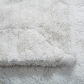 Tache Home Fashion Faux Fur Sherpa Throw Blanket, 50 in x 60 in, Ivory White