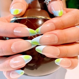 24 uñas postizas francesas cortas con forma de almendra, uñas acrílicas estilo nude, brillantes y adhesivas, para mujer, kit de 12 tamaños.