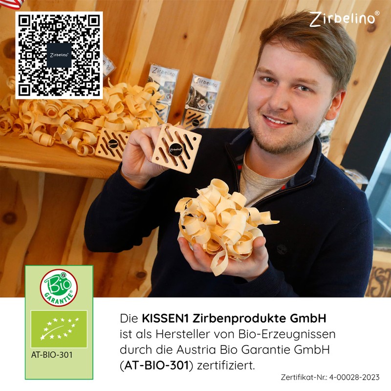 Pine Ball Set with 1 Litre Nimbus Water Carafe -