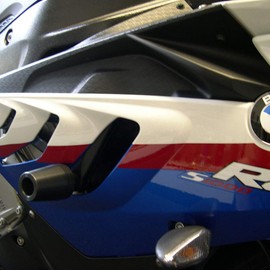 Shogun USA Made 2010 2011 S1000RR S1000 RR Black No Cut Frame Sliders 2012 2013 2014 S1000RR Black Cut (Body Modifications Required) Frame Sliders - 750-7739