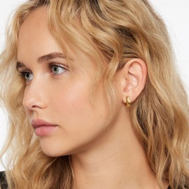 Follome Paperclip Earrings for Women 18K Gold Plated Chain Link Hoop Earrings Thin Link Hoop Earrings Trendy Link Earrings Jewelry Gift, 24mm, Brass Yellow Gold, No Gemstone