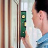 Bosch スピリットレベル25cm (水平および垂直読み取り用の2倍の蛍光バブルによる正確なアライメント; メートルスケール; 高精度; アルミボディ, ソフトグリップバンパー; V溝)