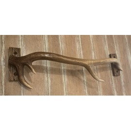 DeLeon Rustic Heavy Duty Antler Wall Mounted Towel Bar / Rack - 22 1/2inch One Piece Construction Varied 22 1/2inch (L) x 6 1/2inch (T) x 4inch (D)