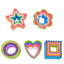 25 PCS Cookie Cutter Set Multi-size Sandwich Fondant Cake Fruit Vegetable Shapes Cutter Set