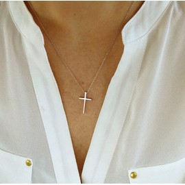 Havopso 18K Gold Plated Simple Cross Necklace for Women Stainless Steel Plain Cross Faith Pendant Necklace Dainty Minimal Jewelry Confirmation