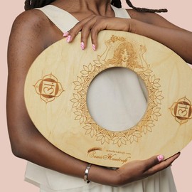 Sama Handcraft Seat for Yoni in a Luxury Package with Engraved Pictures of Goddess Yoga and Muladhara - Intro kit Package (Seat, Herbs 4 Ounce), Gold)