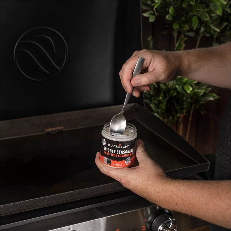 Blackstone 4114 Griddle Seasoning and Cast Iron Conditioner 6.5 Ounce