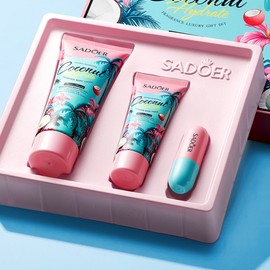 Coconut scented moisturizing hand cream + body lotion + lip balm 3-piece gift set Portable coconut moisturizing hand cream lip balm body lotion mini gift set, 2 sets / 코코넛 향 보습 핸드크림+바디로션+립밤 3종 기프트 세트 휴대용 코코넛 보습 핸드크림 립밤 바디로션 미니 기프트 세트, 2세트