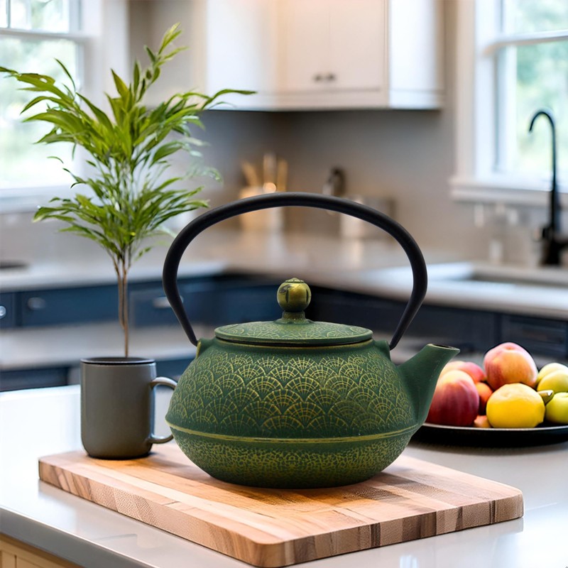 900ml Cast Iron Tea Kettle,SECHUDO Teapot Coated with Enameled Interior