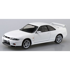 Aoshima Bunka Kyozai 1/32 The Snap Kit Series Nissan R33 Skyline GT-R, White, Color-Coded Plastic Model 15-C