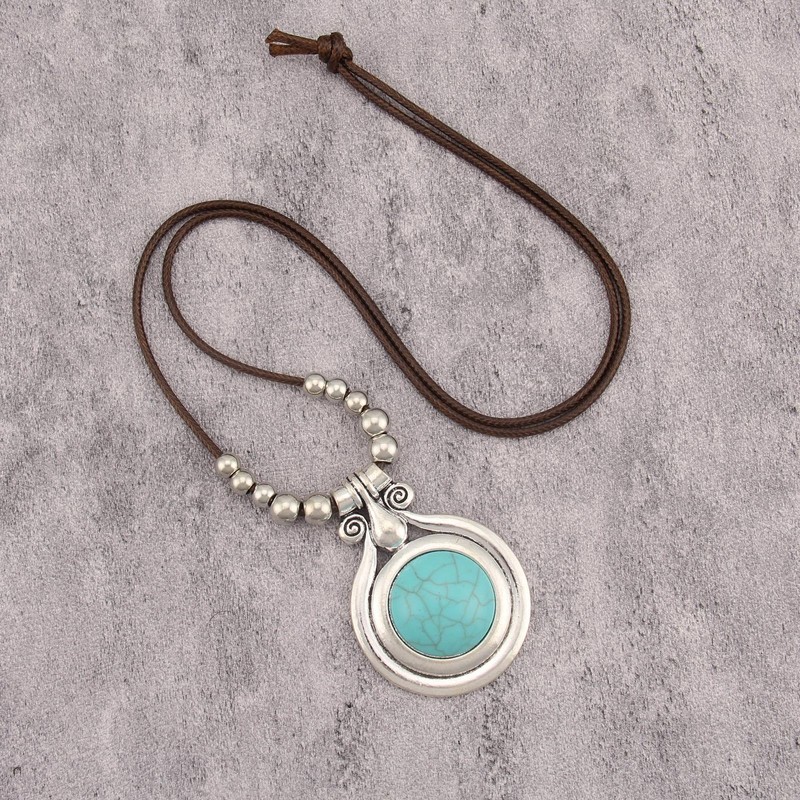 joymiao Chunky Necklace for Women Bohemian Long Leather Rope Necklace