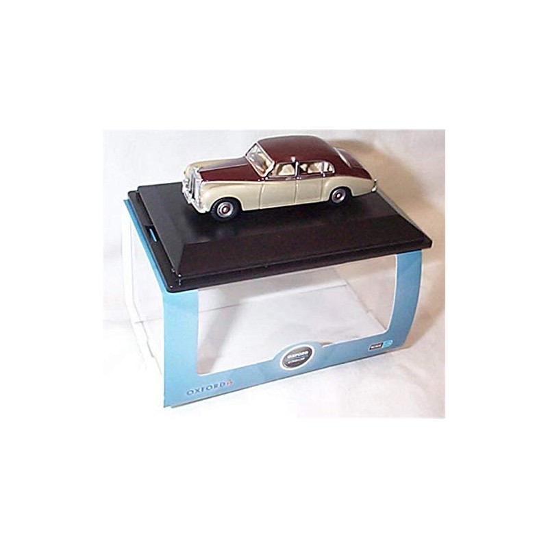 Oxford Rolls Royce Phantom V Burgundy/Silver Sand vehicle 1:76 scale