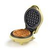 Bestron Mini waffle iron for classic waffles, small waffle maker