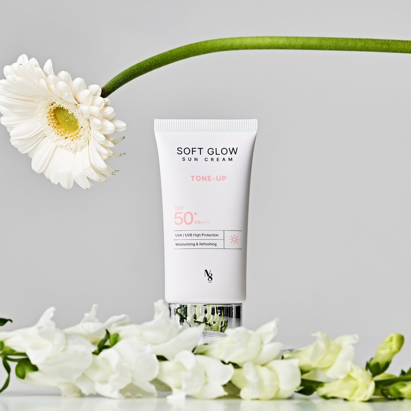 넘버에잇 소프트 글로우 톤업 선크림 50ml SPF 50+ PA++++