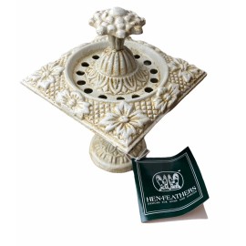 Hen Feathers Cast Iron Bulb Holder Planter Garden Patio Decor Hen Feathers 7”x4.5”