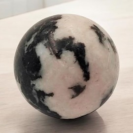 Pandiui23 Natural Polished Zebra Ball, Polished Crystal with Energy Properties, Polished Sphere, Crystal Ball (Zebra Stone, 3CM)