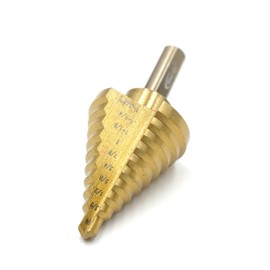 Innetoc 3/8" Shank Titanium Step Drill Bit, 1/4' to 1-3/8' in 1/8' Increments with SafePlastic Case|10 Steps