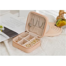 Travel Jewelry Boxes Small Jewelry Organizer Portable Jewelry Storage Cases Display Holder Boxes for Women (Light khaki, One size)