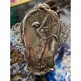 MYELEGANTTHINGS Art Deco Style Lady Cuff MYELEGANTTHING