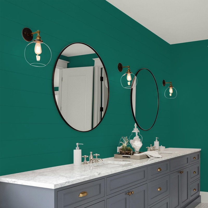 Glidden One Coat 1 gal. Deep Veridian/Green Eggshell Interior Paint