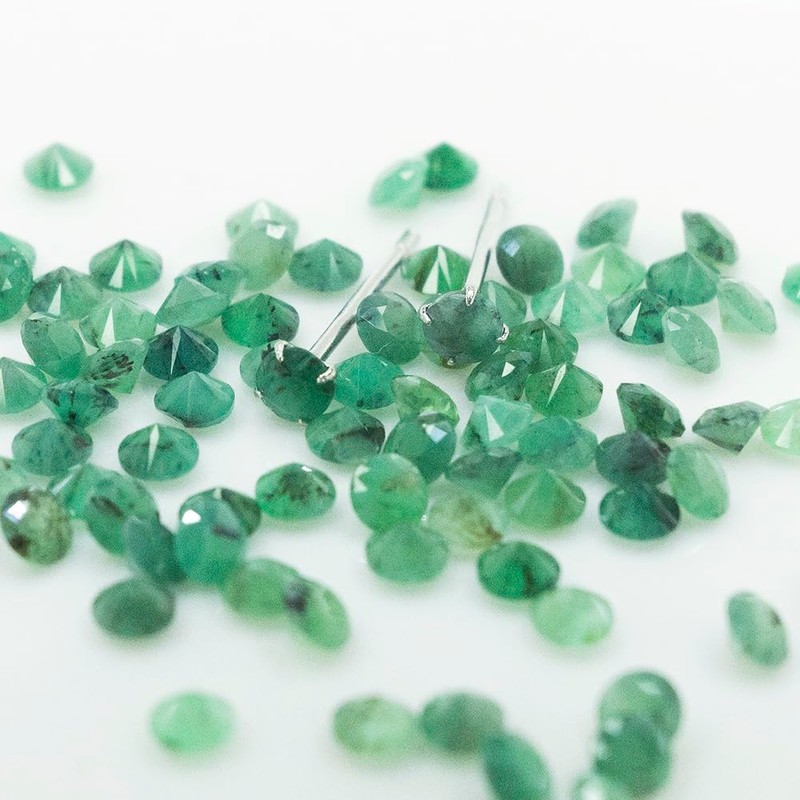 Richight 3mm Natural Stone Emerald Pure Silver Tiny Stud Earrings