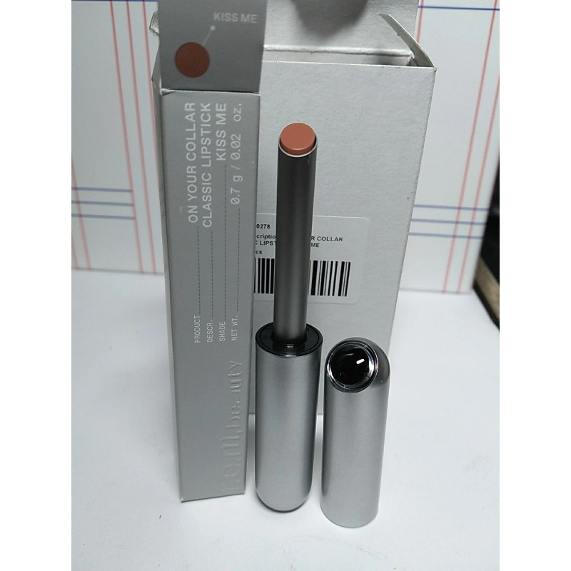 r.e.m. Beauty On Your Collar Classic Lipstick - KISS ME