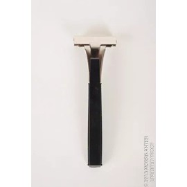 Schick Shave Classic Single Edge Razor Handle with 7 Ct. Schick Injector Refill Blade !