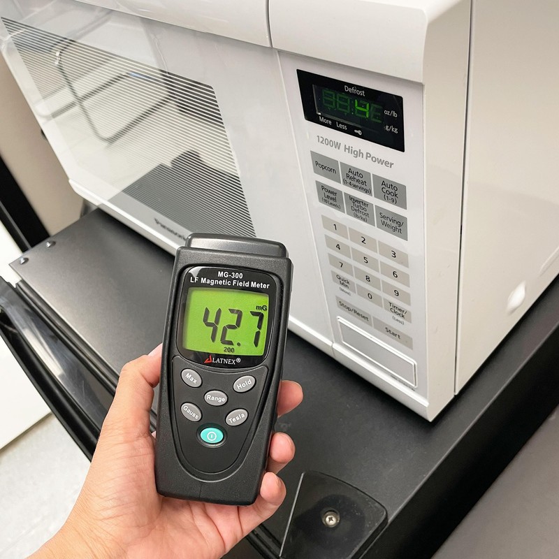 LATNEX MG-300 LF Magnetic Field Meter, Measures EMF from High-Power
