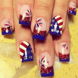 24pcs 4th of July Press on Nails Short Square Red Blue French Tip Fake Nails with Glitter Designs Independence Day American Flag Star Fireworks False Nails Full Cover Glue on Nails for Women