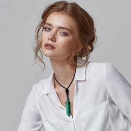 XIANNVXI Malachite Men's Necklaces Adjustable Rope Pendant Necklace for Men Healing Crystal Necklace Natural Gemstone Necklace Reiki Quartz Jewellry for Women