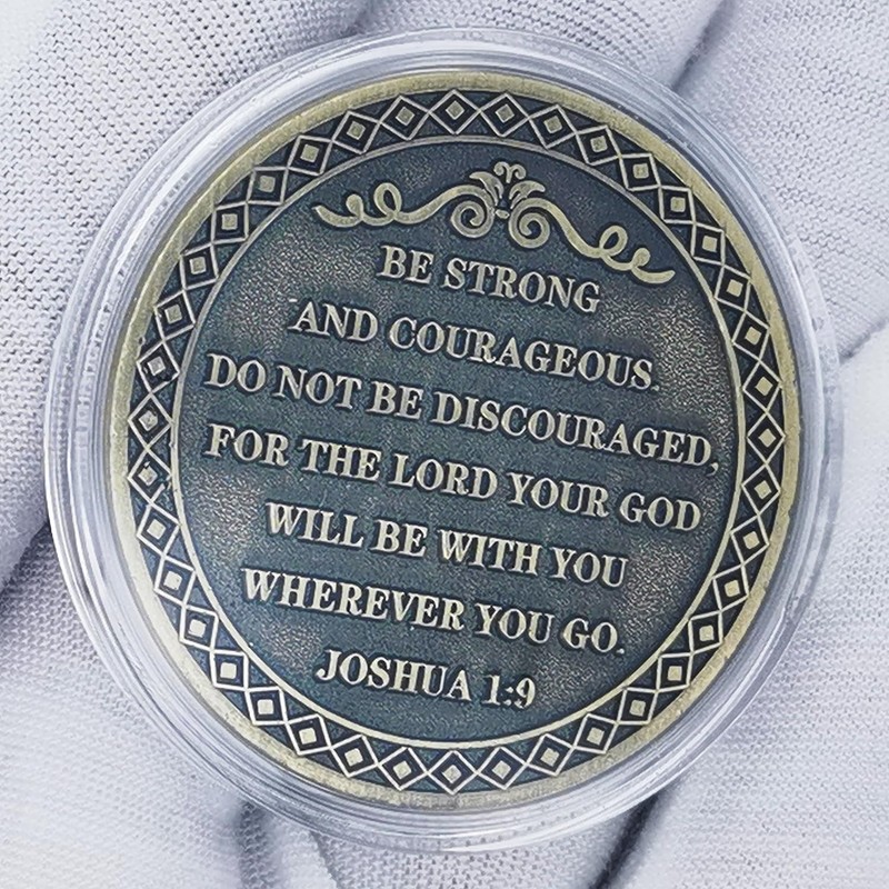 Lion Religious Challenge Coin - Psalm 31:24 & Joshua 1:9