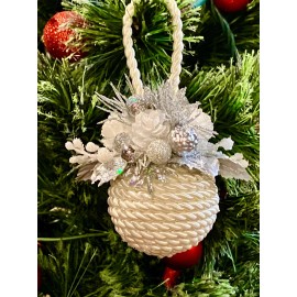 chepal New - White/Silver Corded Christmas w/ Faux florals/Beads - 2.75" x 3.5"