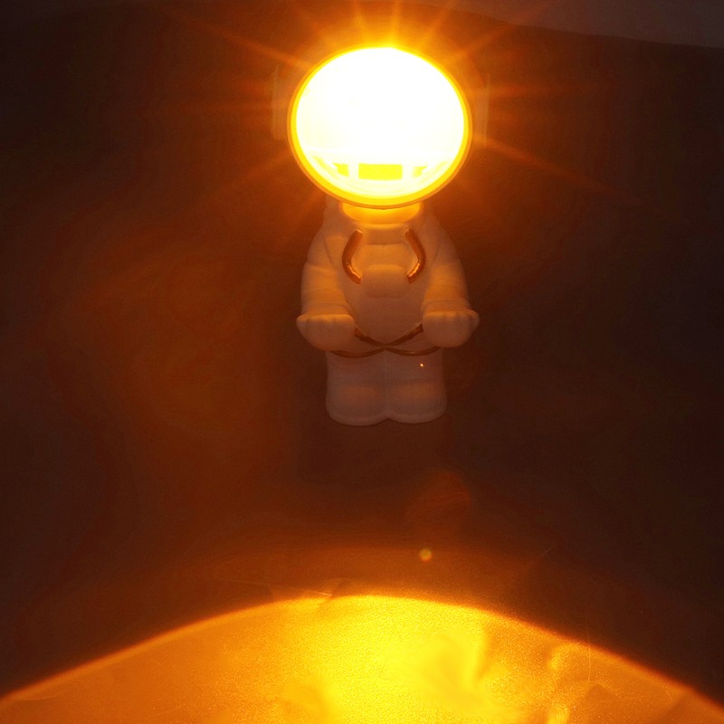 USB Astronaut Sunset Projector Atmosphere Lamp 360° Adjustable Head for
