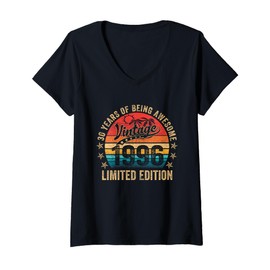 Womens 30th Birthday Gifts Vintage Born In 1996 Retro 30 Years Old V-Neck T-Shirt