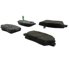 AutoShack Front Ceramic Brake Pad Set Driver and Passenger Side Replacement for 12-17 Hyundai Azera 10-12 Santa Fe 2013-2016 Santa Fe Sport 2011-2015 Kia Sorento 2014-2015 Rondo 2.4L AWD FWD SCD1432