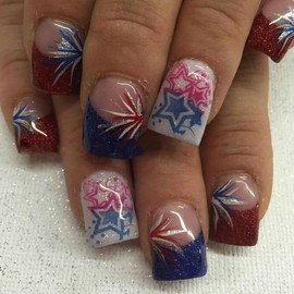ONPRESS 24Pcs 4th of July Press on Nails Short Square Fake Nails with Glitter Firework Star Design Independence Day Patriotic Glue on Nails Red Blue French Tips False Nails for Women Decor