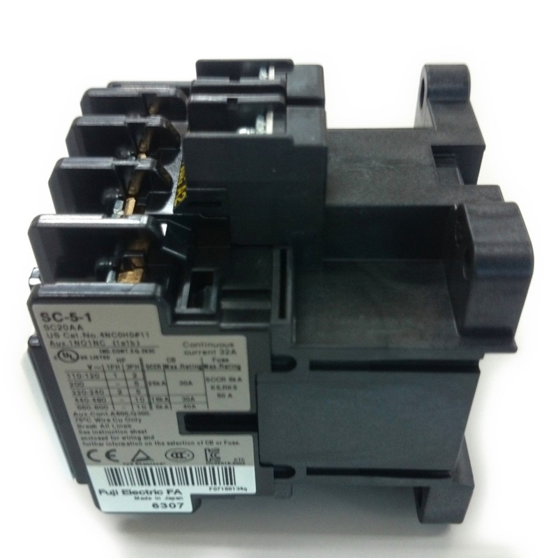 Fuji Electric SC-5-1 Coil AC200V 1A1B Standard Electromagnetic Contactor Case