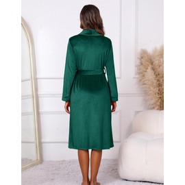 Ekouaer Women's Robe Long Velvet Bathrobe Fuzzy Soft Warm HouseCoat with Pockets Plush Shawl Collar Full Length Ladies Sleepwear,Green S